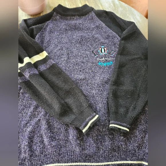 VTG IOU brand sweater - Picture 5 of 8